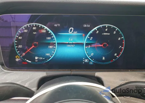 2021 Mercedes-Benz E 350 z USA, uszkodzony, nr VIN W1KZF8DB4MA960010